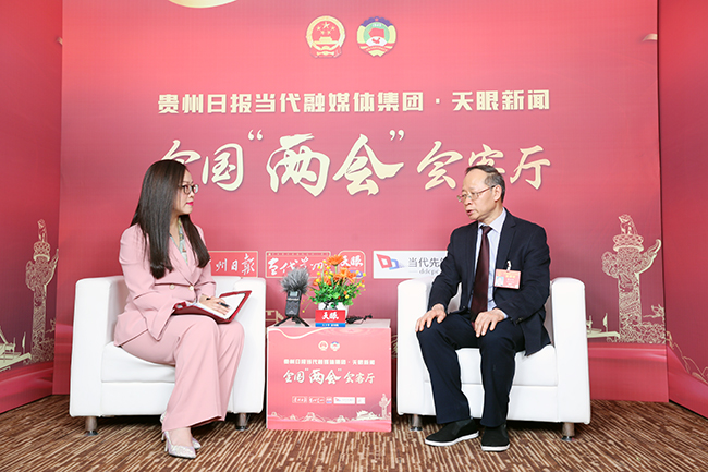 陈训华做客贵州日报当代融媒体集团·天眼新闻全国“两会”会客厅.jpg